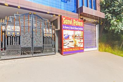 Hotel O Sanvi Palace