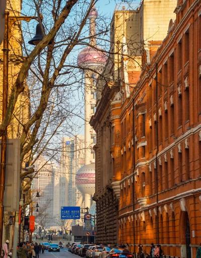 Molly House-Right on Nanjing East Road the Bund 2-Bedrooms with Elevator Apart ment Near the subway