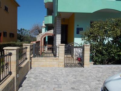 Lux Villa Apartments Benak