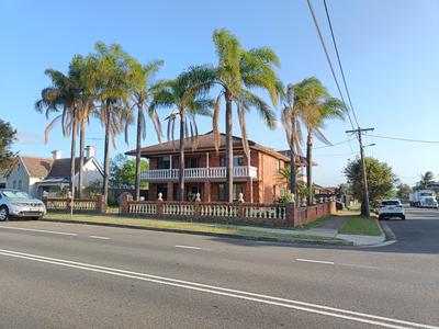 Spacious Queen Room with Private Balcony - M5