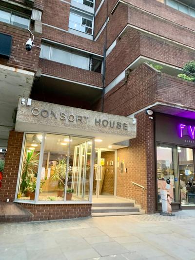 new- PRIME LOCATION-SPACIOUS COZY ROOM NEXT TO HYDE PARK