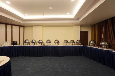 HOTEL LUXURY PALACE IGI Airport
