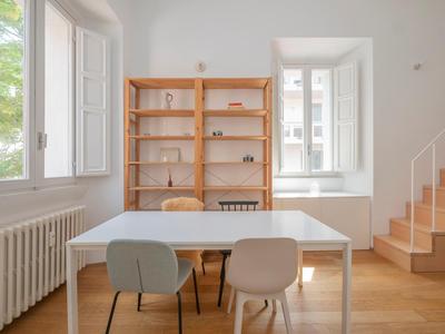 Xenia Apartments - Attic studio apartment in Chinatown