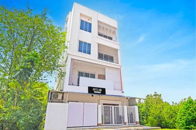 FabHotel New Dream Palace - Nr Acropilose Mall And Ruby Hospital