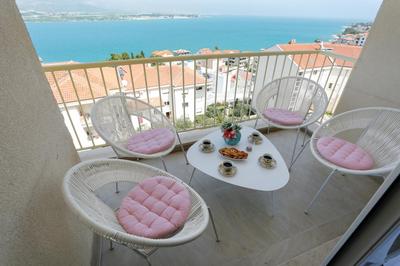 Trogir Stylish Apartment with Balcony and Sea View