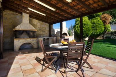 Cozy Stone Villa