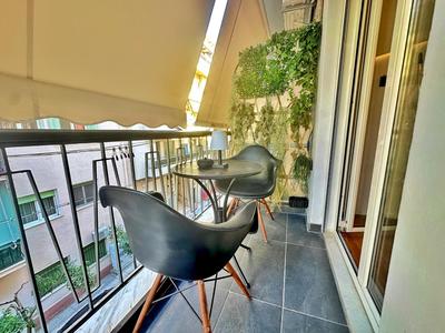 St Tomas Square Apartment