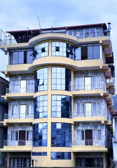 Hotel August International