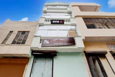 Hotel O Kanha palace