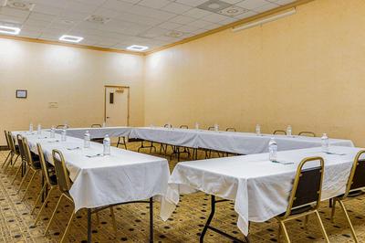 Quality Inn & Suites Coldwater near I-69