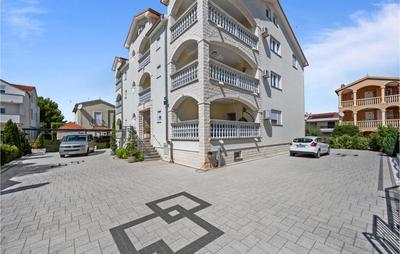 Awesome Apartment In Vodice With Wifi