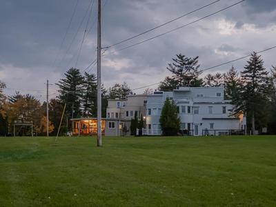 Lakefront 10BR Retreat w Sauna