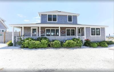 Truro Beachfront House For a Group