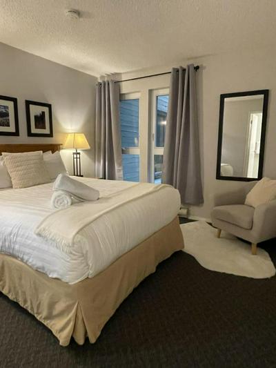 Tantalus Boutique Lodge Mountain Ski Suite