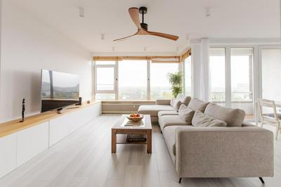 Sunny room with gorgeous views