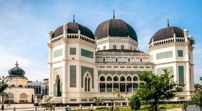 Capital O 2023 Medan Ville Hotel.