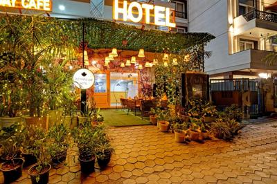 Hotel Clayton Near IGI Delhi Airport