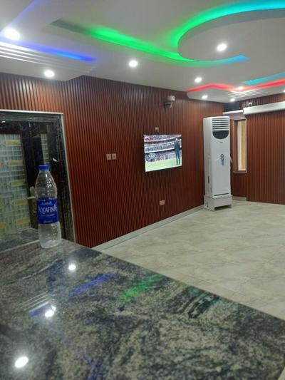 Osa-Paul Royal hotel & suites