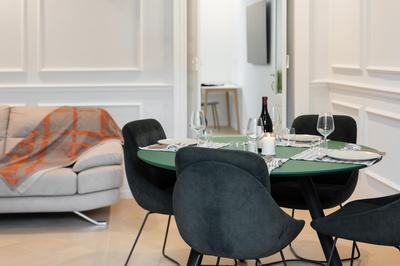 Gioberti's Apartment - 100 sqm - 2 Bedrooms and Free Private Parking in the Center