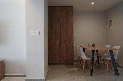 Bright space with street view, near Acropolis