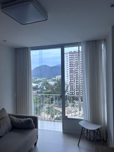 Apartamento Moderno na Praia com Home Office Ideal