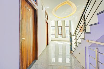 Hotel O Grand Polo