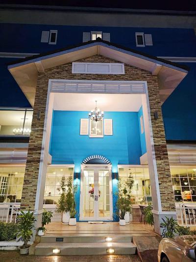 บ้านธนาบูติคโฮเทล