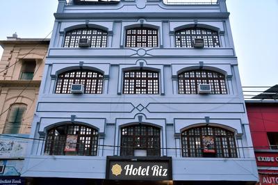 HOTEL RIZ VARANASI