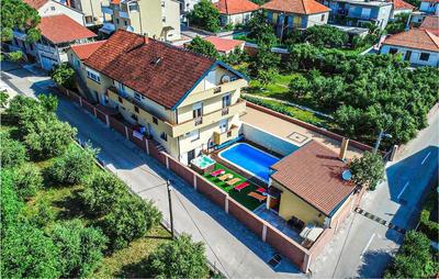 Amazing Home In Zadar With Outdoor Swimming Pool