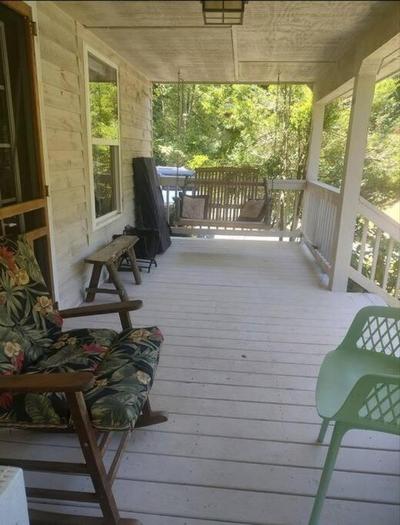 Charming country house by the creek in Sylva