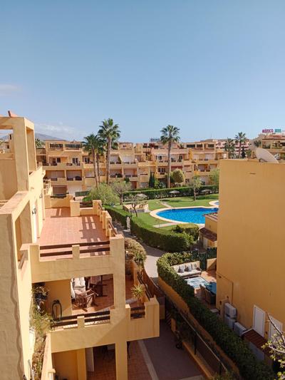 Sol, playa y piscina