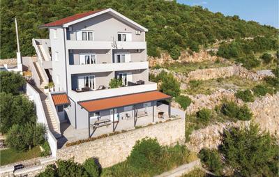 One-Bedroom Apartment Klek With Sea View 04