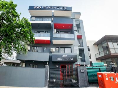 FabHotel Comfort Residency I - Nr Artemis Hospital Gurgaon'