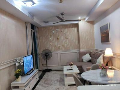 Condo With Balcony And Bayview In Malate, Manila