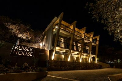 Kuiseb House main
