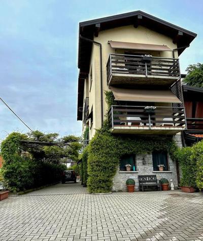 Your Villa in Como