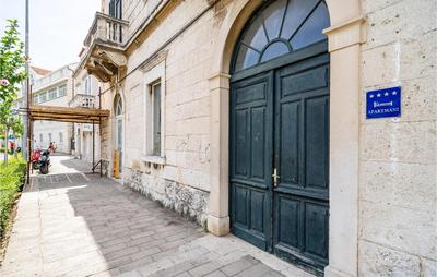 2 Bedroom Nice Apartment In Dubrovnik