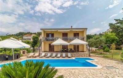 Nice Home In Banjol With Wifi