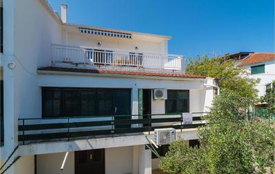 Gorgeous Apartment In Vrboska