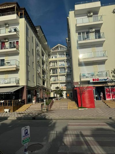 holiday shengjin kozmai