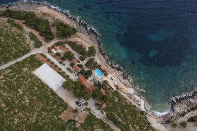 Dingač Village Luxury Resort