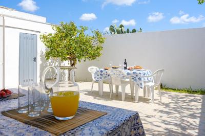 Villa Maestrale a Torre Lapillo