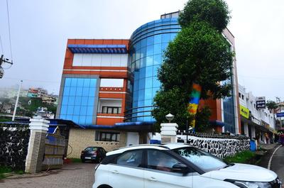 Hotel Kurunji Meridian