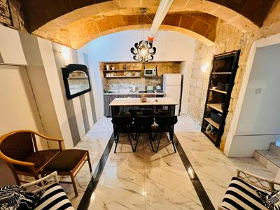 Cozy Charming Townhouse Prime Area Valletta