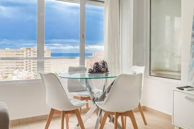 Central apartment steps from the beach by REMS