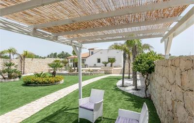 Awesome Home In Pachino With Kitchen