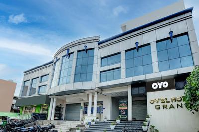 Super Collection O Ovel Hotel Grand