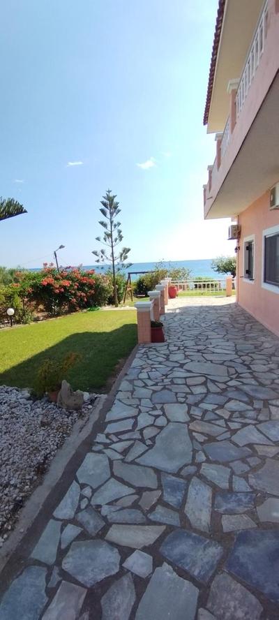 Corfu Villa Memos