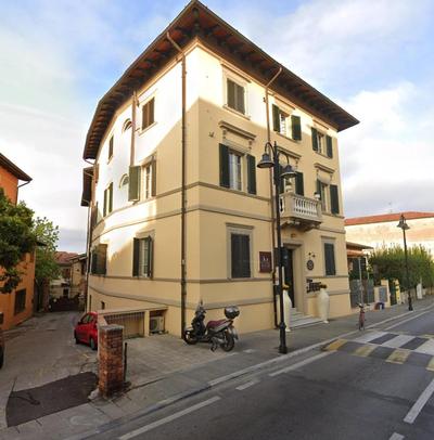Elegant apartment in Pietrasanta