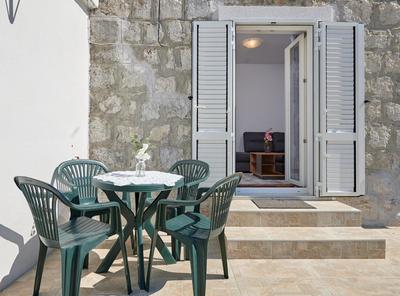 Cozy Downtown Trogir Apartment with Balcony